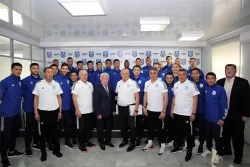 Бердибек Сапарбаев посетил футбольный клуб «Тараз»
