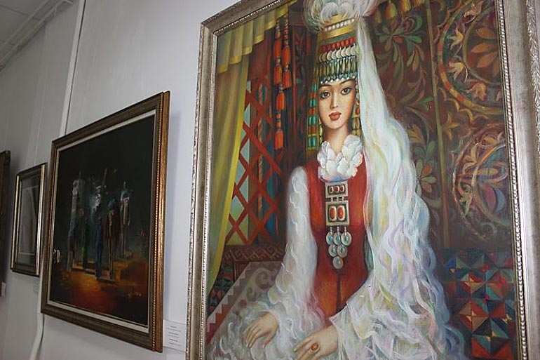 Выставка работ столичных художников состоялась в Таразе