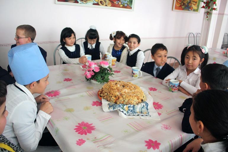 Проект «Школьные столовые» запустили в Жамбылской области