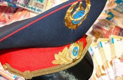 Начальника Местной полиции Тараза задержали за получение взяток с подчинённых