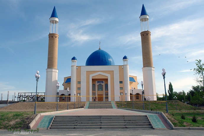 Центральная мечеть “Хибатулла Тарази”