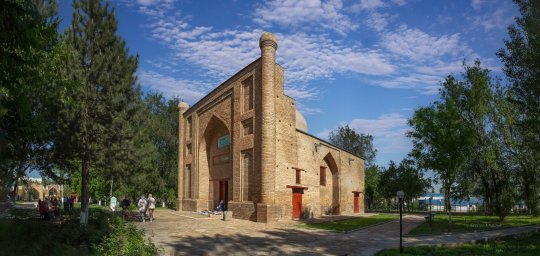 #Тараз.  Мавзолей Карахана.