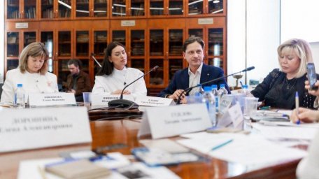 Безопасность ИИ и детское здоровье: круглый стол в Москве 14 апреля 2026 года