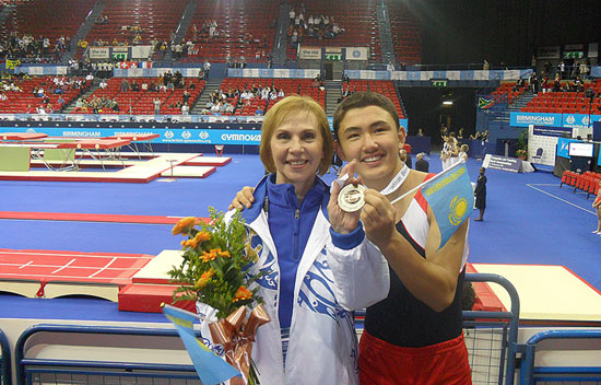 Еркебулан Абдуллаев и тренер Ольга Назарова