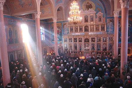 В Соборе Успения Божьей Матери в Таразе